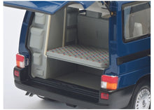 Lade das Bild in den Galerie-Viewer, Volkswagen T4b Westfalia Camper blau 1:18