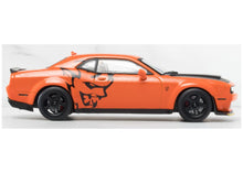Lade das Bild in den Galerie-Viewer, Dodge Challenger SRT Demon orange 1:43