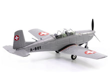 Lade das Bild in den Galerie-Viewer, Pilatus P-3 A-801 Museum Dübendorf inkl. Chromständer 1:72