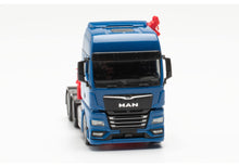 Lade das Bild in den Galerie-Viewer, MAN TGX GX 6x4 Zugmaschine mit Ladekran blau 1:87
