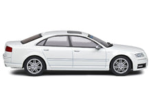 Lade das Bild in den Galerie-Viewer, Audi S8 D3 5.2l - V10 weiss 1:43