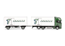 Lade das Bild in den Galerie-Viewer, Scania CR20 HD Kühlkoffer-Hängerzug Traveco Sursee 1:87
