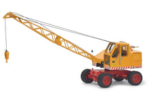 Lade das Bild in den Galerie-Viewer, Fuchs Bagger 301 gelb