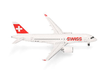 Lade das Bild in den Galerie-Viewer, Swiss International Air Lines Airbus A220-100 1:200