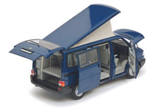 Lade das Bild in den Galerie-Viewer, Volkswagen T4b Westfalia Camper blau 1:18