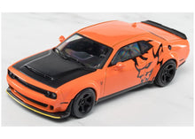 Lade das Bild in den Galerie-Viewer, Dodge Challenger SRT Demon orange 1:43