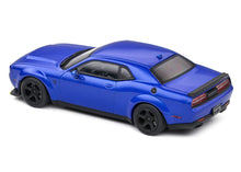 Lade das Bild in den Galerie-Viewer, Dodge Challenger SRT Demon blau - 2018 1:43
