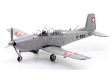 Lade das Bild in den Galerie-Viewer, Pilatus P-3 A-801 Museum Dübendorf inkl. Chromständer 1:72