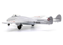 Lade das Bild in den Galerie-Viewer, De Havilland Vampire DH-100 Mk.6 J-1005 "Rundnase" 1:72