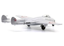 Lade das Bild in den Galerie-Viewer, De Havilland Vampire DH-100 Mk.6 J-1005 "Rundnase" 1:72