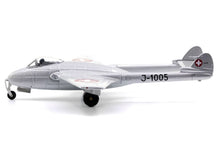 Lade das Bild in den Galerie-Viewer, De Havilland Vampire DH-100 Mk.6 J-1005 "Rundnase" 1:72
