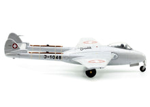 Lade das Bild in den Galerie-Viewer, De Havilland Vampire DH-100 Mk.6 J-1048 "Operation Snowball" 1:72
