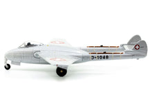 Lade das Bild in den Galerie-Viewer, De Havilland Vampire DH-100 Mk.6 J-1048 "Operation Snowball" 1:72