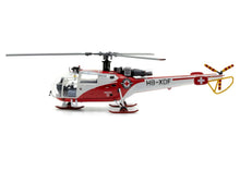 Lade das Bild in den Galerie-Viewer, Helikopter Alouette III HB-XDF Rega mit Rettungskorb und Seilwinde  1:72
