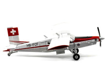 Lade das Bild in den Galerie-Viewer, Pilatus PC-6 HB-FCF Flugversuche GRD 1:72