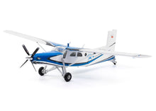 Lade das Bild in den Galerie-Viewer, Pilatus PC-6 HB-FKM Paracentro Locarno 1:72