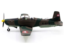 Lade das Bild in den Galerie-Viewer, Pilatus P-3 A-873 Version P-3.05,HB-RCL inkl. Chromständer 1:72