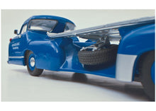 Lade das Bild in den Galerie-Viewer, Mercedes-Benz Rennwagen Schnelltransporter 1:43