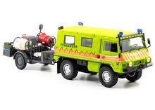 Lade das Bild in den Galerie-Viewer, Pinzgauer 710 4x4 Feuerwehr Zweisimmen mit Motorspritze 1:43