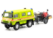 Lade das Bild in den Galerie-Viewer, Pinzgauer 710 4x4 Feuerwehr Zweisimmen mit Motorspritze 1:43