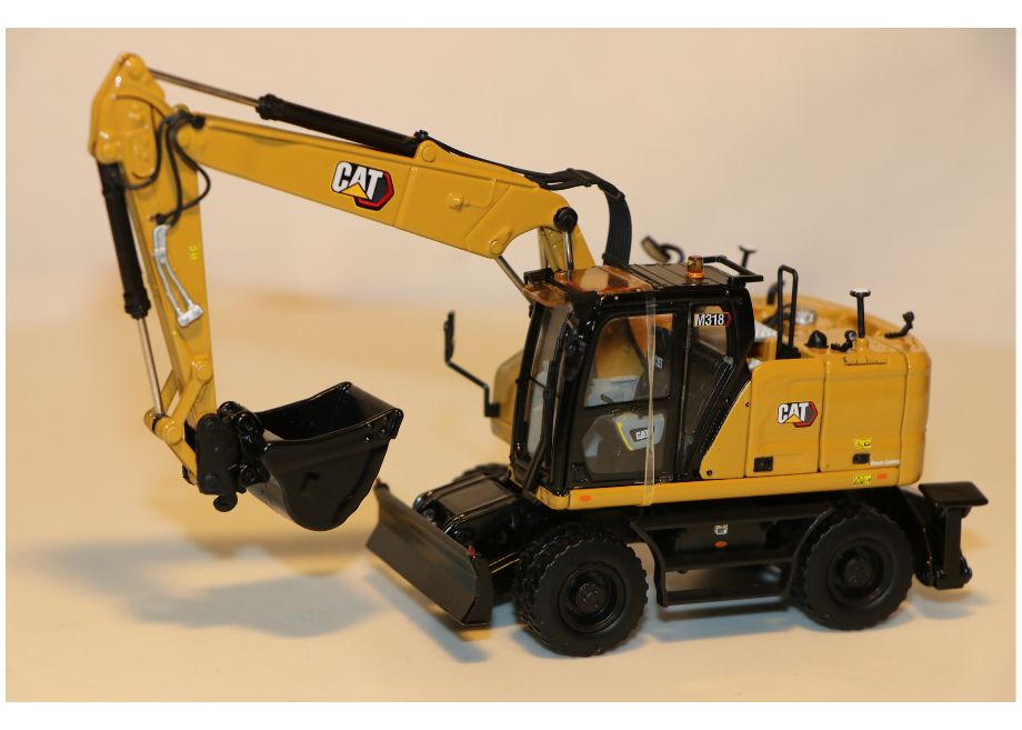 Cat M318 Wheeled Excavator 1:50 – Technikwelt