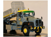 Lade das Bild in den Galerie-Viewer, Saurer D330B Hauber 4x4 Kipper Dozza 1:50