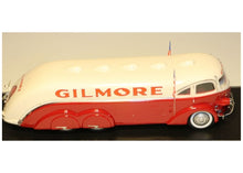 Lade das Bild in den Galerie-Viewer, White Gilmore Streamline Tank Truck (USA, 1935) 1:43