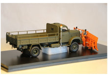 Lade das Bild in den Galerie-Viewer, Berna 2VM mit Räumschild orange 1:43