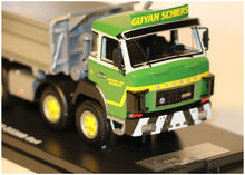 Lade das Bild in den Galerie-Viewer, Saurer D330B 8x4 Kipper Guyan 1:50