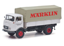 Lade das Bild in den Galerie-Viewer, Mercedes Benz LP 911 - Märklin 1:43