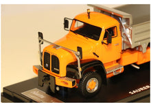 Lade das Bild in den Galerie-Viewer, Saurer D330B 6x6 Kipper Armee 1:50