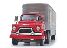 Lade das Bild in den Galerie-Viewer, Renntransporter John Edgar Enterprise 1:43 Resin