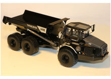 Lade das Bild in den Galerie-Viewer, Volvo A40D Black Edition 1:50