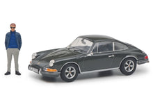Lade das Bild in den Galerie-Viewer, Porsche 911S Coupé mit Figur 1:43