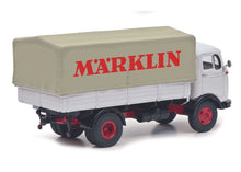 Lade das Bild in den Galerie-Viewer, Mercedes Benz LP 911 - Märklin 1:43