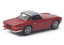 Lade das Bild in den Galerie-Viewer, Triumph TR6 weinrot 1