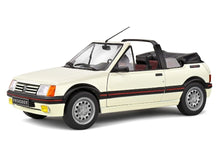 Lade das Bild in den Galerie-Viewer, Peugeot 205 Cabrio weiss 1:18