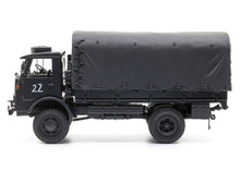 Lade das Bild in den Galerie-Viewer, Berna 4 UM 5.0t 4x4 "Vierlivier" Plane geschlossen (1950)