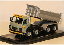 Lade das Bild in den Galerie-Viewer, D330B 8x4 Kipper Toggenburger 1:50