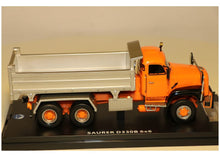 Lade das Bild in den Galerie-Viewer, Saurer D330B 6x6 Kipper Armee 1:50