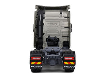 Lade das Bild in den Galerie-Viewer, Volvo Globetr. bronze 1:24