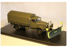 Lade das Bild in den Galerie-Viewer, Saurer 2DM mit Räumschild Boschung 1:43