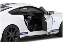 Lade das Bild in den Galerie-Viewer, Ford Mustang Shelby weiss 1:18