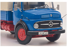 Lade das Bild in den Galerie-Viewer, Mercedes Benz L911 blau 1:18