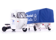 Lade das Bild in den Galerie-Viewer, Piaggio Ape Pentaro Renntransporter (USA, 1961) 1:43