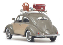 Lade das Bild in den Galerie-Viewer, VW Käfer Ovali Picknick 1:43 Resin