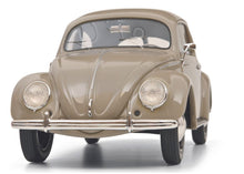 Lade das Bild in den Galerie-Viewer, VW Käfer beige 1:18 Resin