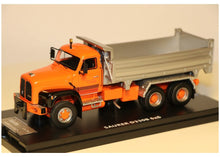 Lade das Bild in den Galerie-Viewer, Saurer D330B 6x6 Kipper Vicari 1:50