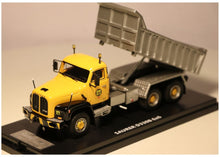 Lade das Bild in den Galerie-Viewer, Saurer D330B 6x6 Steinmulde Marti 1:50