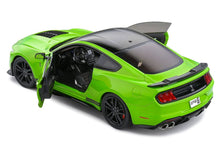 Lade das Bild in den Galerie-Viewer, Ford Mustang GT500 grün 1:18